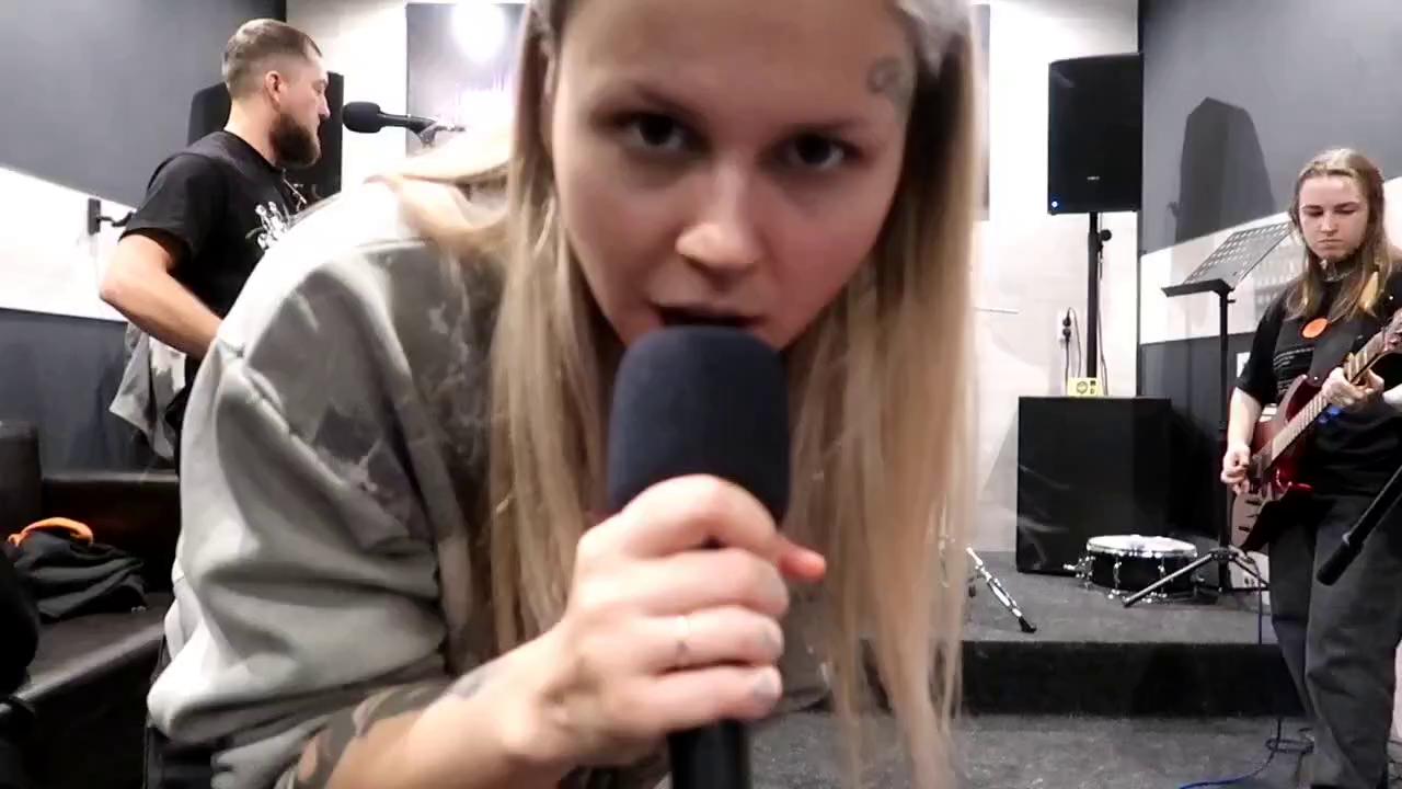 ������