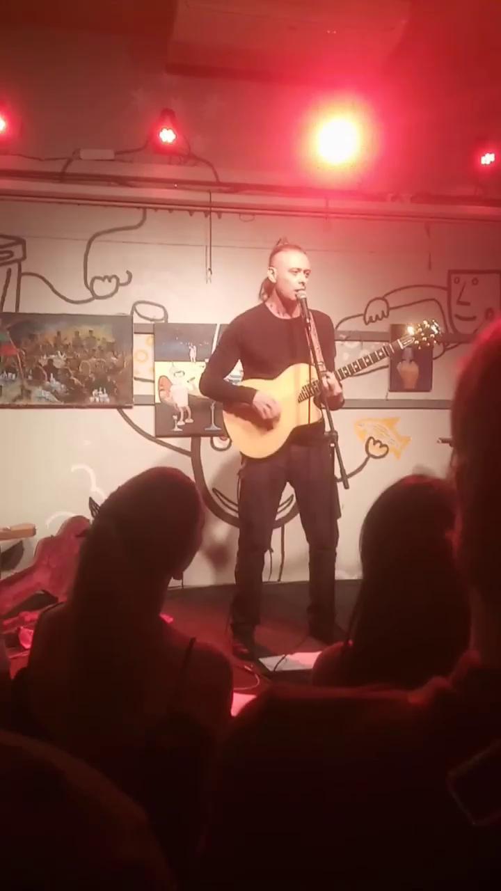 ������