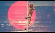 Vendula Bednarova - Chase by Moroder