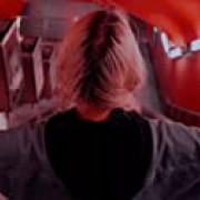 ������ �������� ����� �� ����?  / Why Moths Fly to the Light?