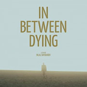 �� ������ �� ������ / Sepelenmis Ölümler Arasinda