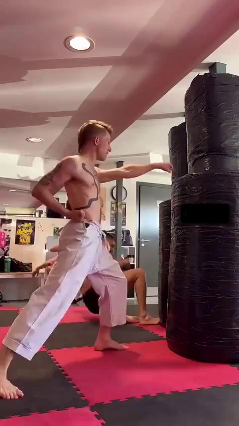 ������