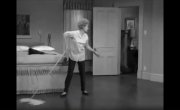 ��� ���� / The Lucy Show - 1 �����, 12 ����� "Lucy and Her Electric Mattress"