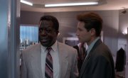 ��������� ��������� / The X Files - 1 �����, 6 ����� "��� �� ������"