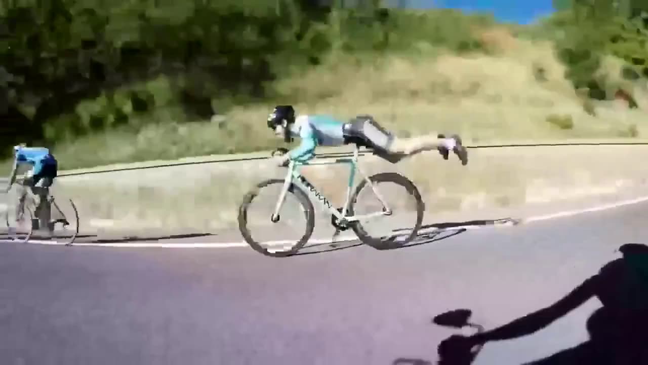 велосипедист марафонец. сообщение о велосипедистах. троих велосипедистов поезжай быстрее более значительный. едет на велосипеде по велодорожке. я водитель велосипеда.