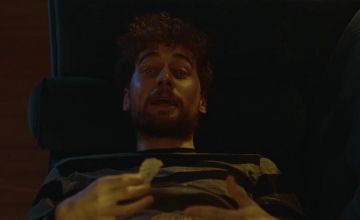 Реальность постер к фильму. Брендон из последней реальности. Extended films. Обретшие будущее фанфик. Рождественская комедия с черными актерами.