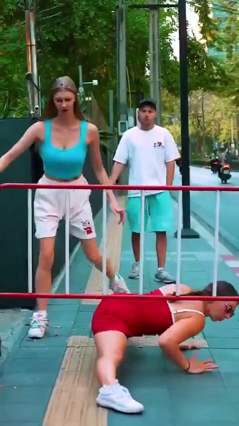 ������