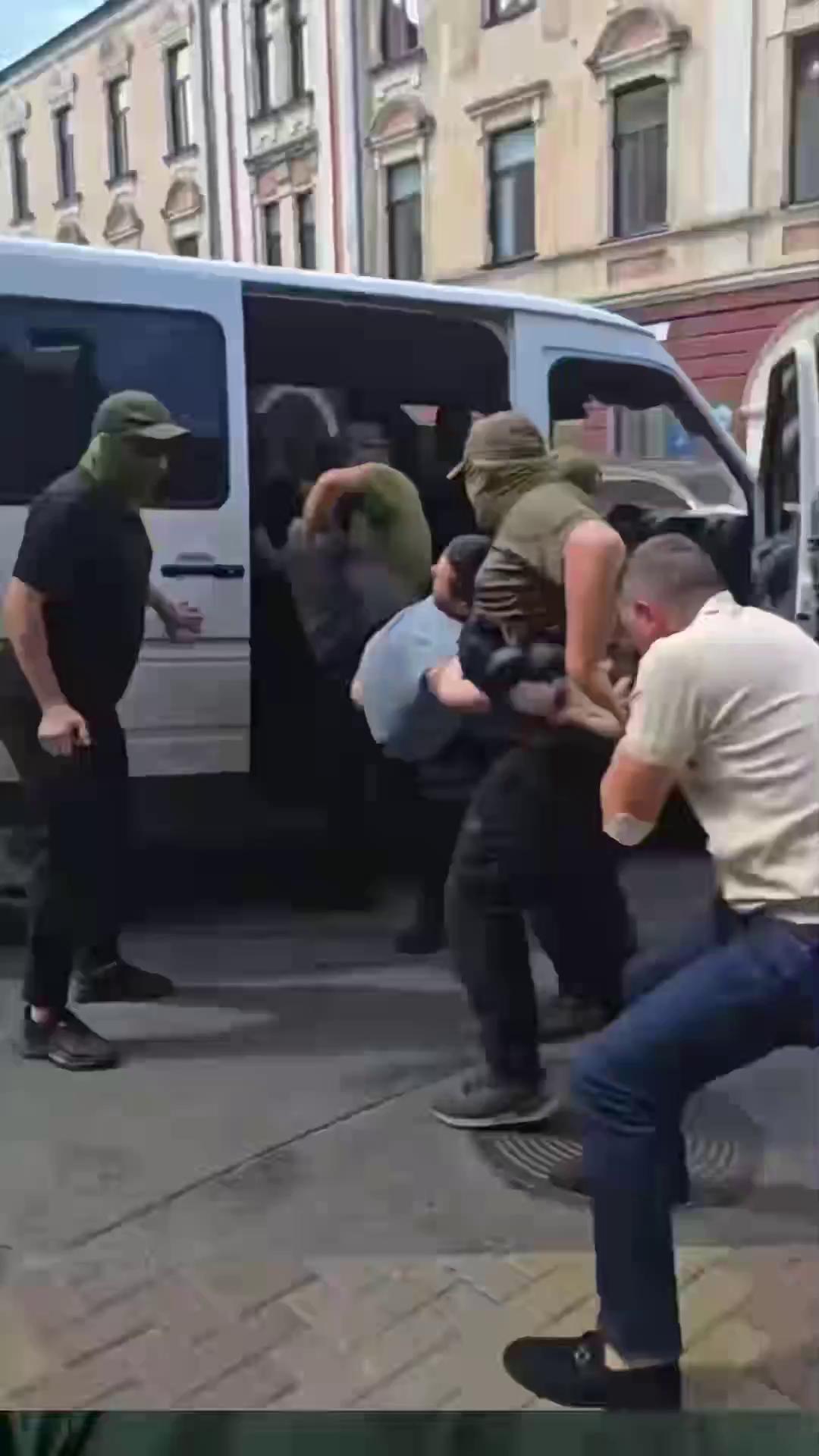������