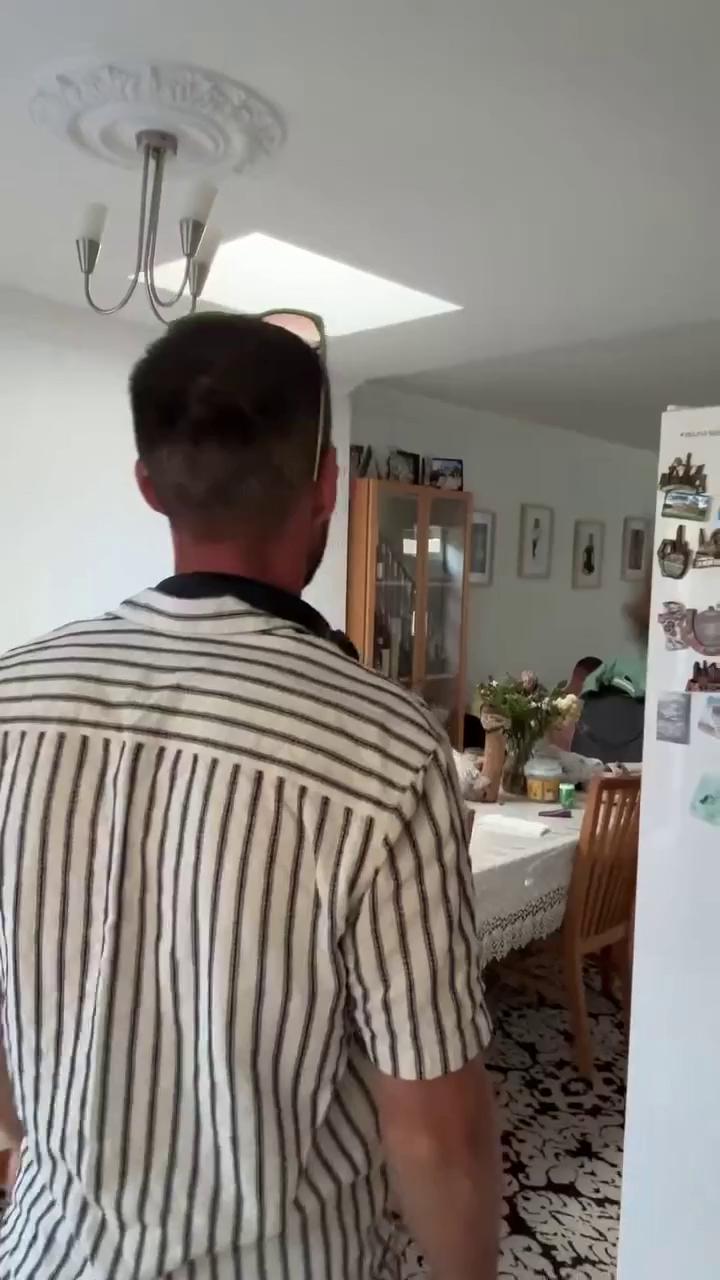 ������