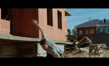 Эластико фильм 2016. Даша из эластико. Фильм почему так больно. Земля уходит из под ног эластико. Эластико обе части.